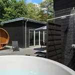 Beautiful In With Sauna *